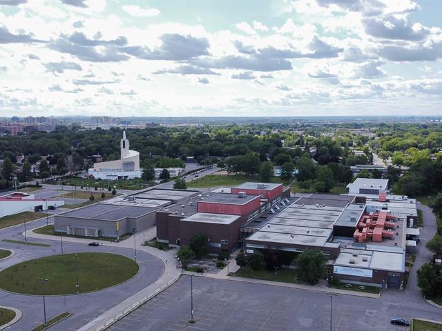 Triplex vendu, Montréal (Anjou)