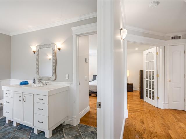 Salle de bains attenante à la CCP
