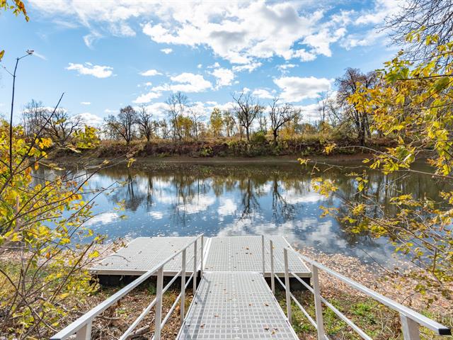 Accès au plan d'eau