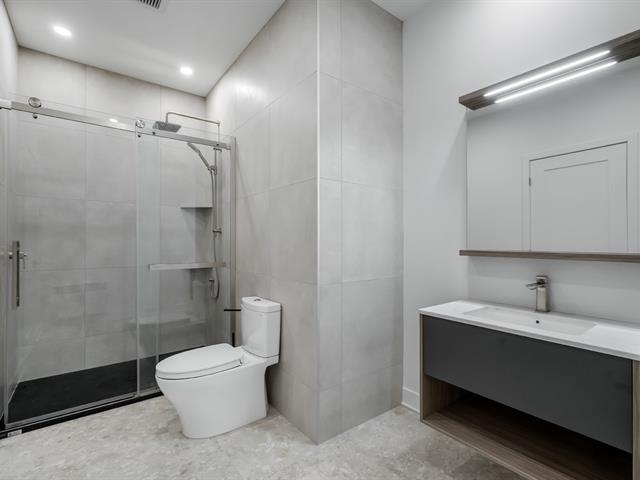 Ensuite bathroom