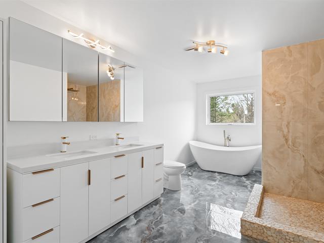 Salle de bains attenante à la CCP