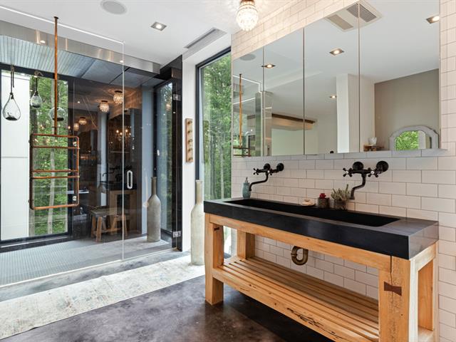 Salle de bains attenante à la CCP