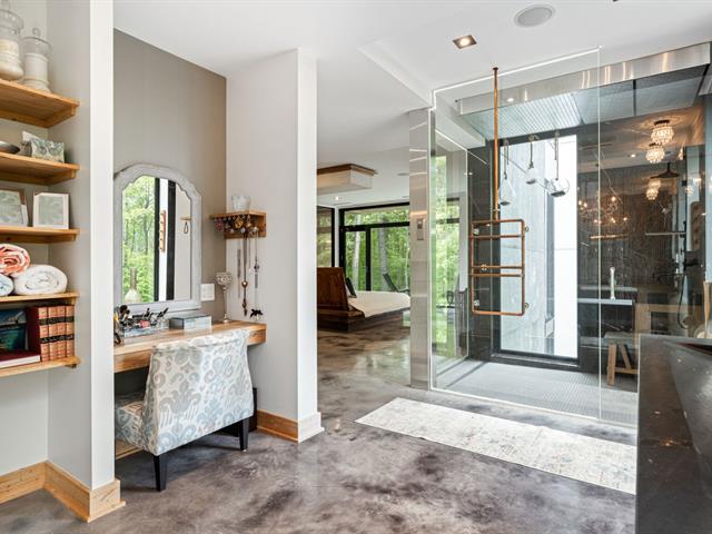 Salle de bains attenante à la CCP