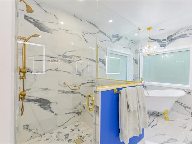 Salle de bains attenante à la CCP