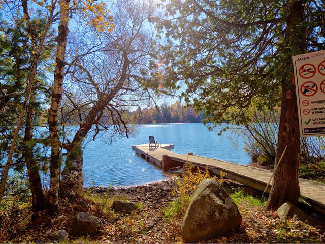 Accès au plan d'eau