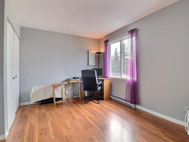 Duplex sold, Bois-des-Filion