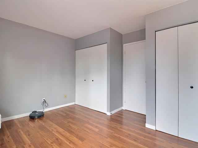 Duplex sold, Bois-des-Filion