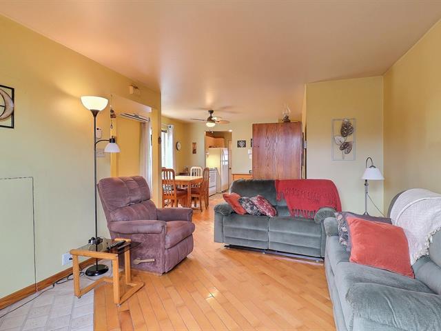 Duplex sold, Bois-des-Filion