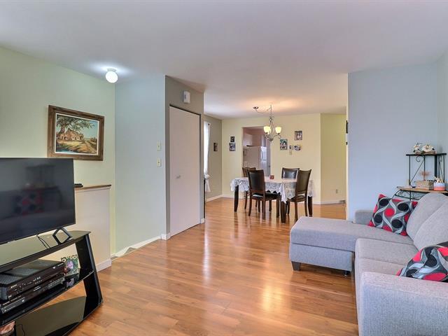 Duplex sold, Bois-des-Filion