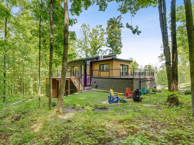 Two or more storey for sale, Bromont