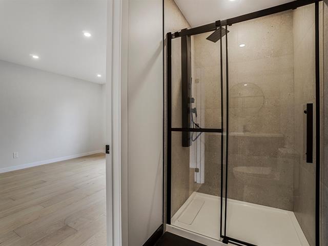 Salle de bains attenante à la CCP