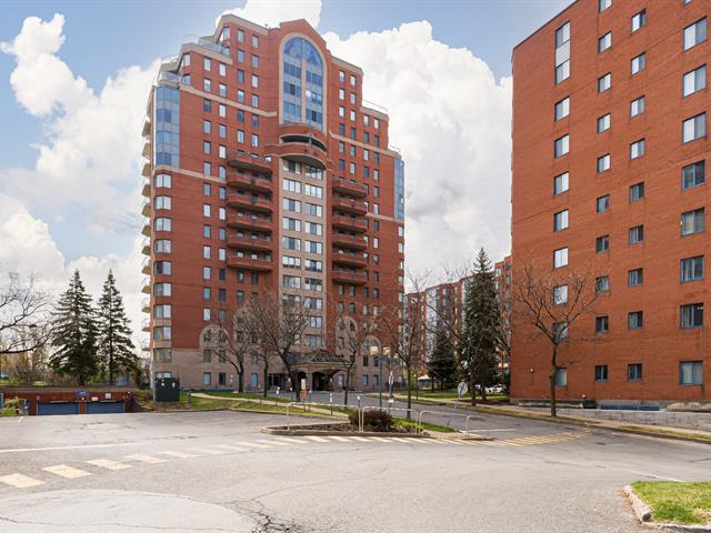 Façade