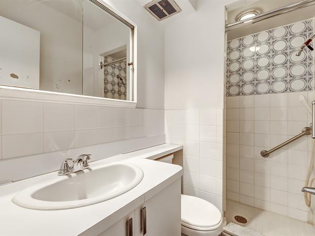 Salle de bains attenante à la CCP