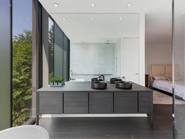 Salle de bains attenante à la CCP