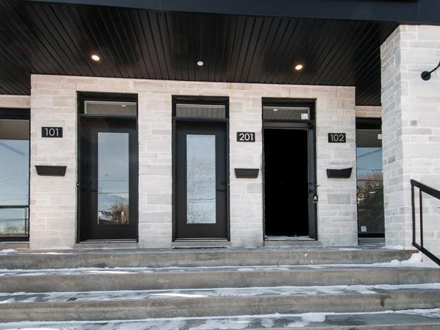 Façade