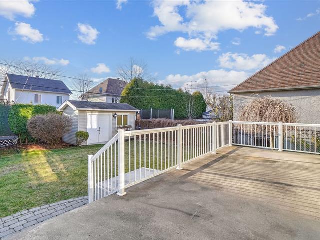 Two or more storey sold, Laval (Fabreville)