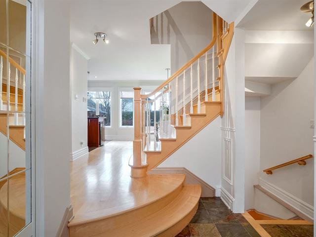 Two or more storey sold, Laval (Fabreville)