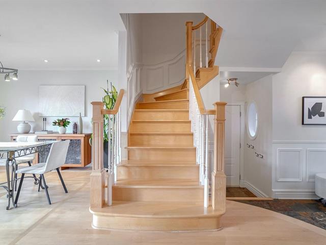 Two or more storey sold, Laval (Fabreville)