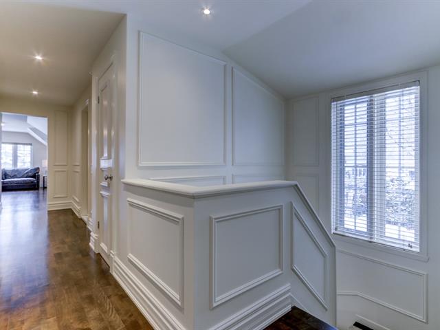 Maison à étages à vendre, Laval (Laval-sur-le-Lac)