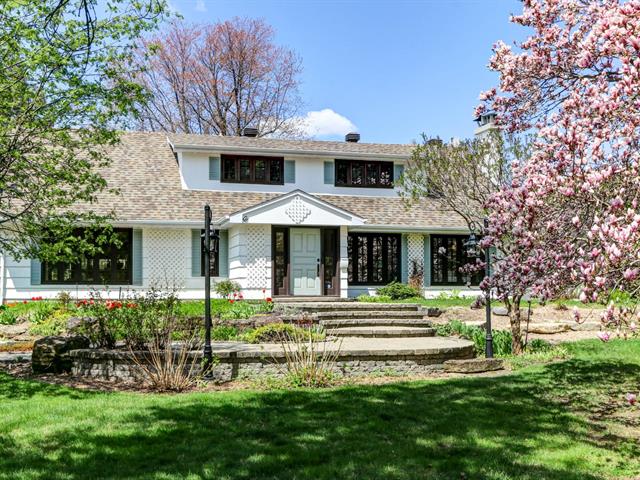 Maison à étages à vendre, Laval (Laval-sur-le-Lac)