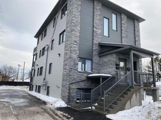 maison à vendre Laval (Chomedey)