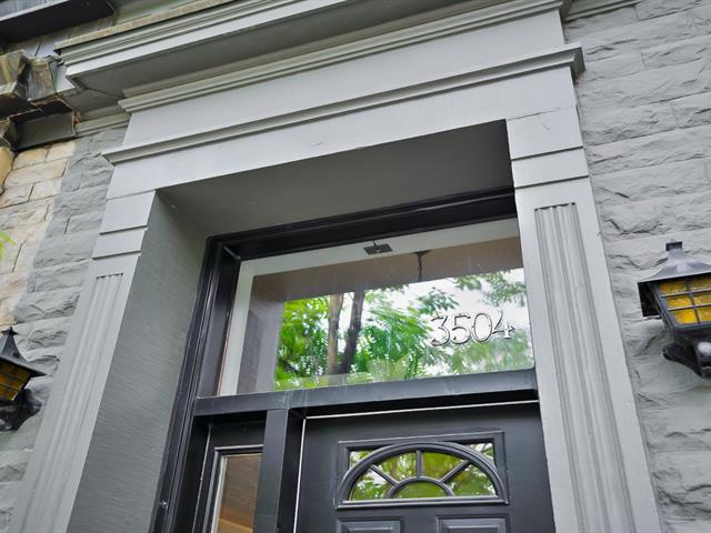 Façade