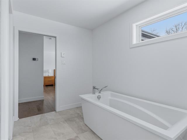 Salle de bains attenante à la CCP