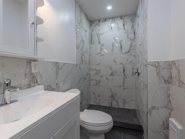 Ensuite bathroom