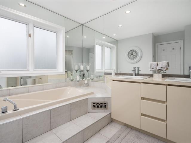 Salle de bains attenante à la CCP