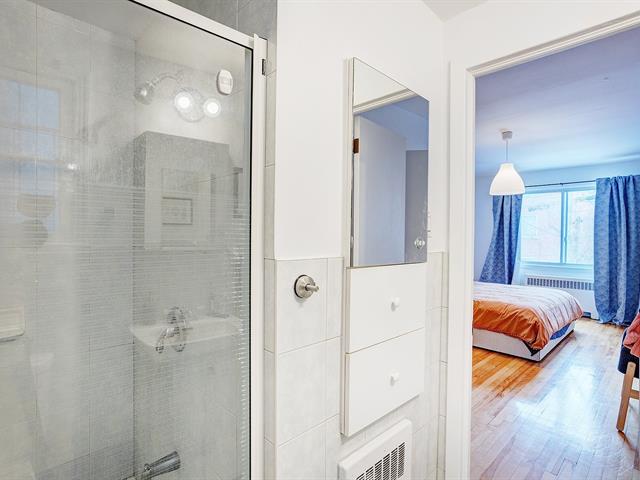 Ensuite bathroom