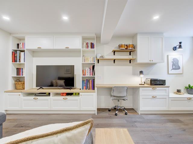 Maison à étages à vendre, La Prairie