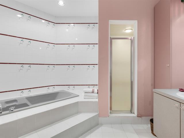 Salle de bains attenante à la CCP