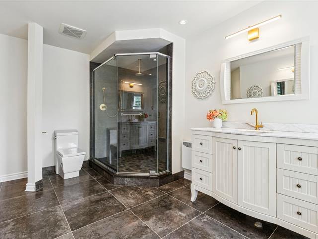 Salle de bains attenante à la CCP