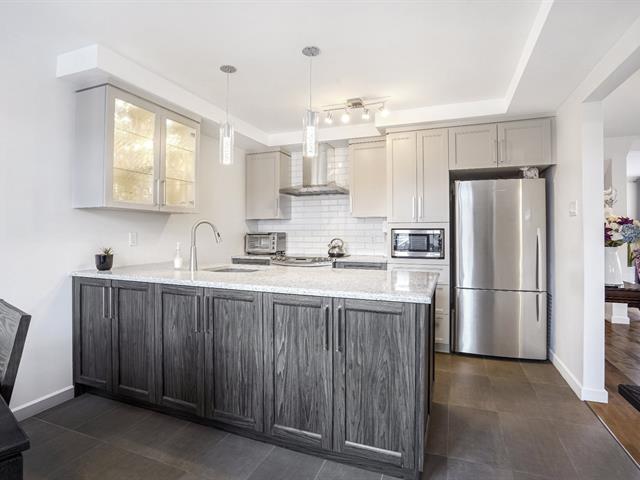 Duplex sold, Montréal (Ahuntsic-Cartierville)