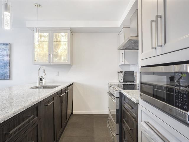 Duplex sold, Montréal (Ahuntsic-Cartierville)