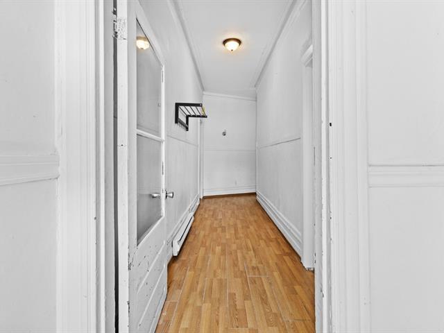 PASAGEWAY