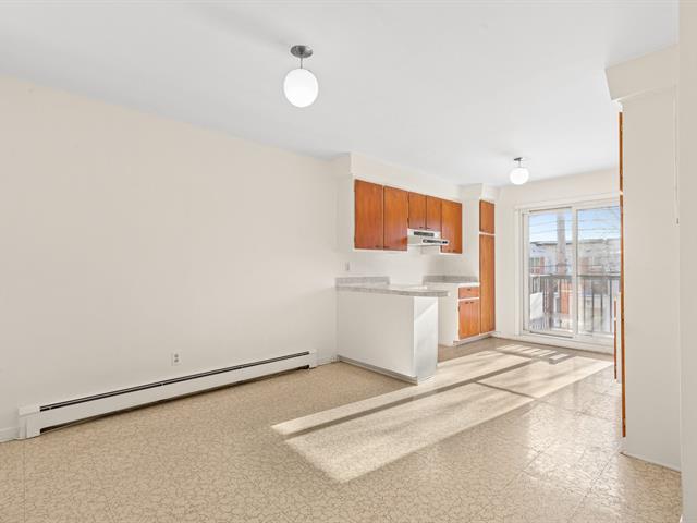 Triplex vendu, Montréal (Anjou)
