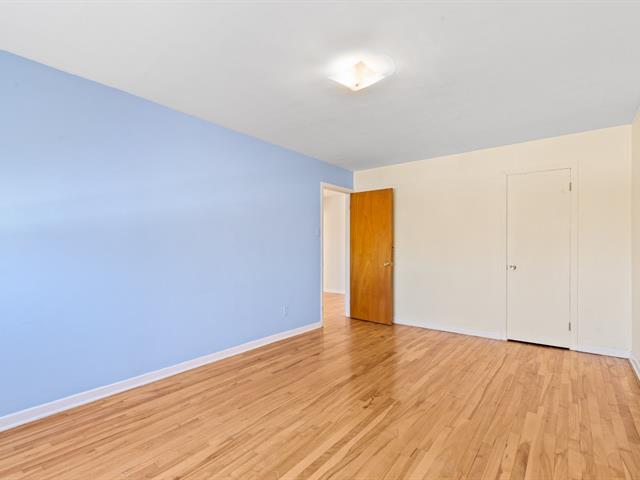 Triplex vendu, Montréal (Anjou)