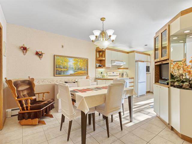 Triplex vendu, Montréal (Anjou)