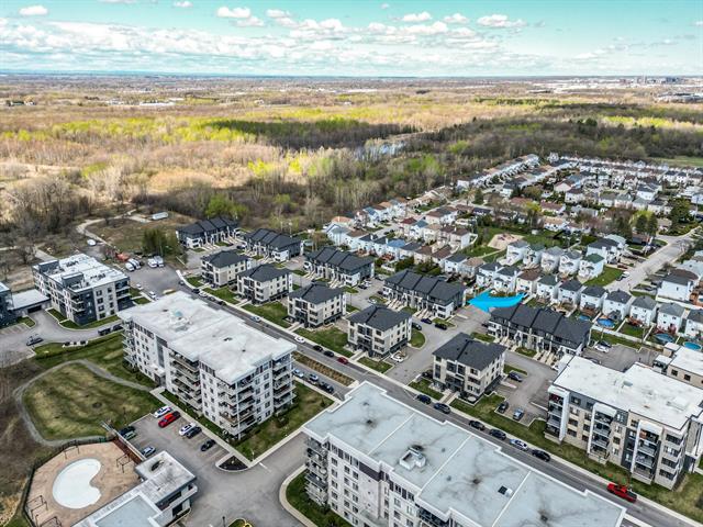 Triplex sold, Laval (Sainte-Dorothée)