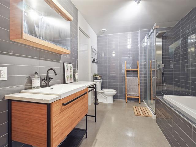 Salle de bains attenante à la CCP