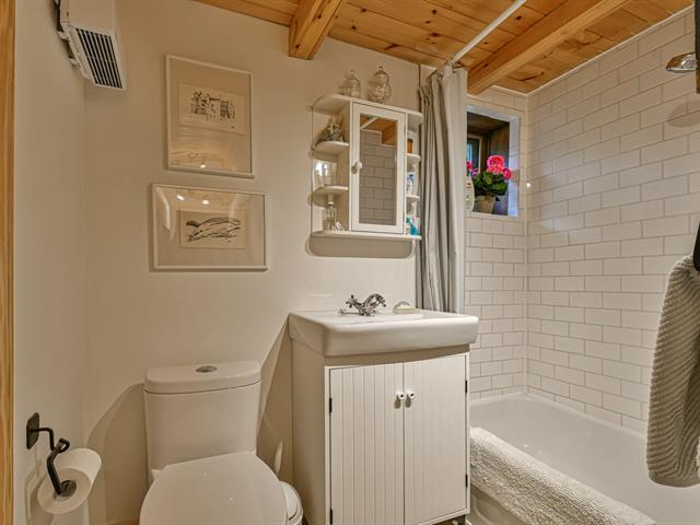 Salle de bains attenante à la CCP