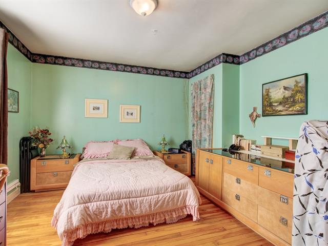 Duplex vendu, Longueuil (Saint-Hubert)