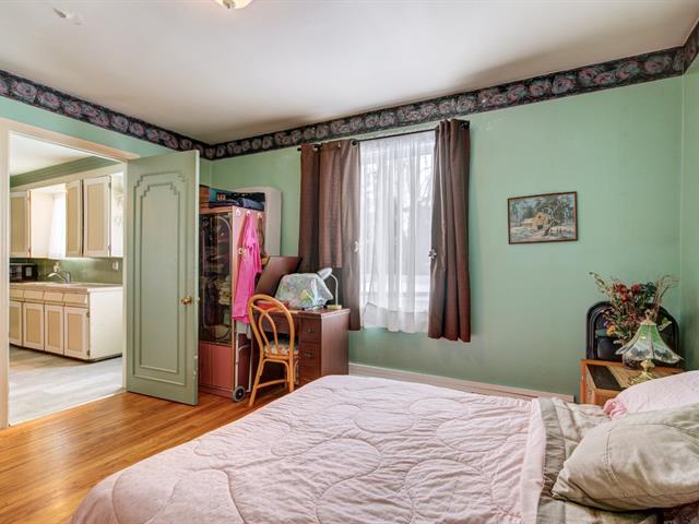 Duplex vendu, Longueuil (Saint-Hubert)
