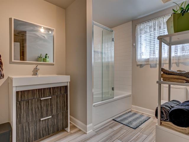 Ensuite bathroom