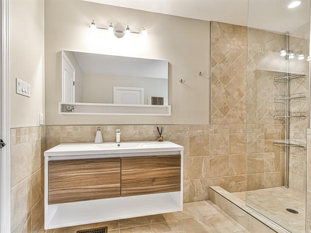 Salle de bains attenante à la CCP