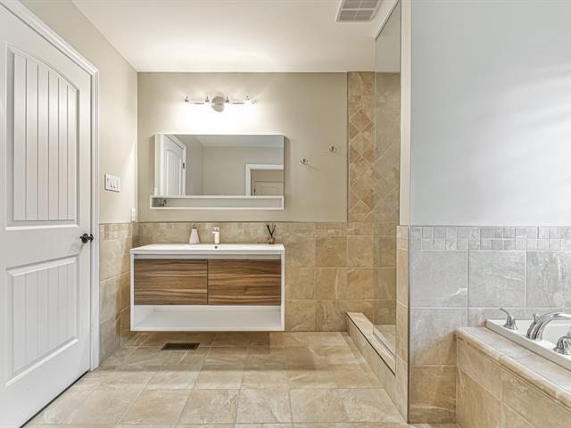 Salle de bains attenante à la CCP