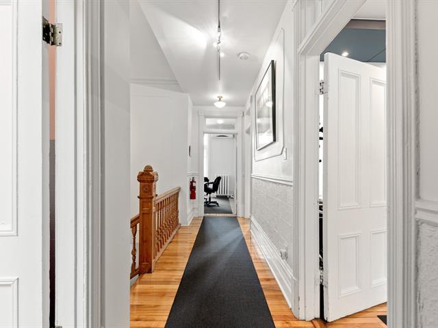 Bâtisse commerciale/Bureau à vendre, Montréal (Ville-Marie)