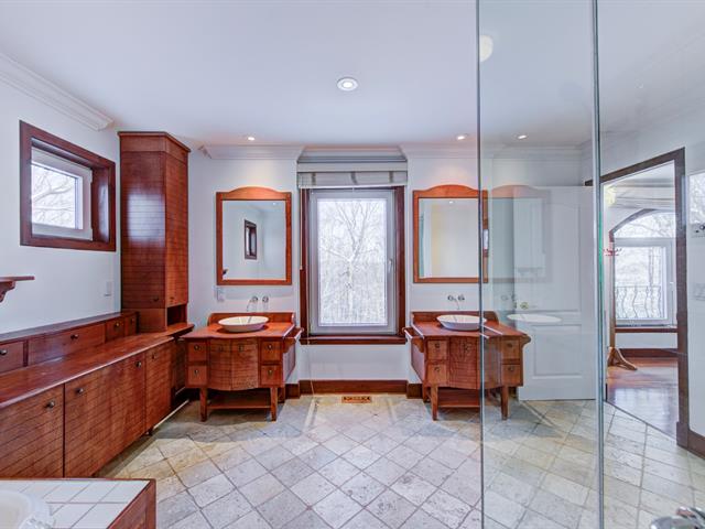 Salle de bains attenante à la CCP