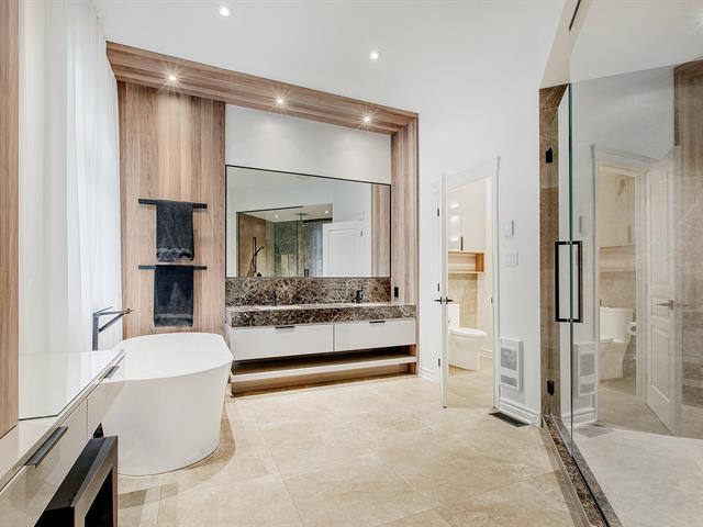 Salle de bains attenante à la CCP